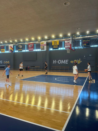 Martedì | Palleggio, tiro e super sfide in campo: una giornata di grande basket!